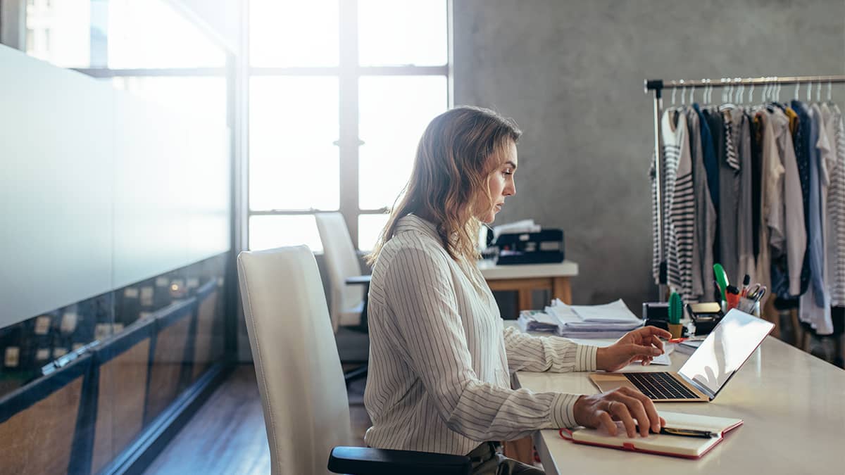 Navigating the Digital Marketplace: A Comprehensive Guide to Launching and Sustaining a Successful E-commerce Business