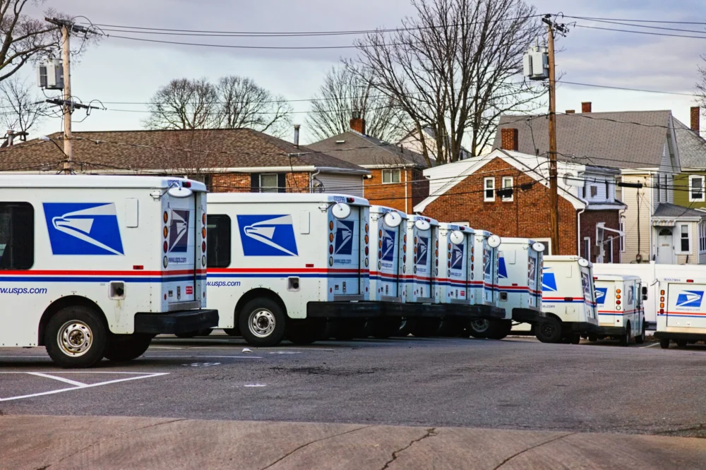 Senator Wyden Raises Alarms Over USPS Network Overhaul, Citing Risks to Tax Deadlines and Voter Access