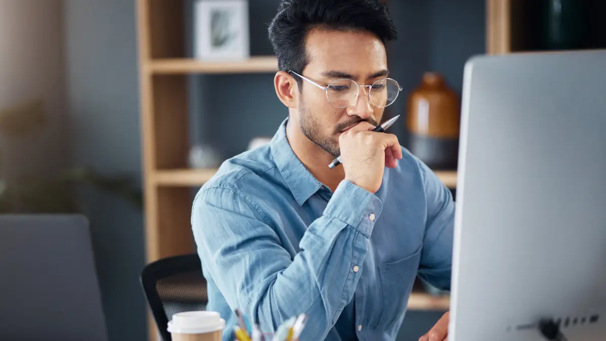 Navigating the Payroll Frontier: A Comprehensive Analysis of Desktop Versus Cloud-Based Solutions for Modern Businesses