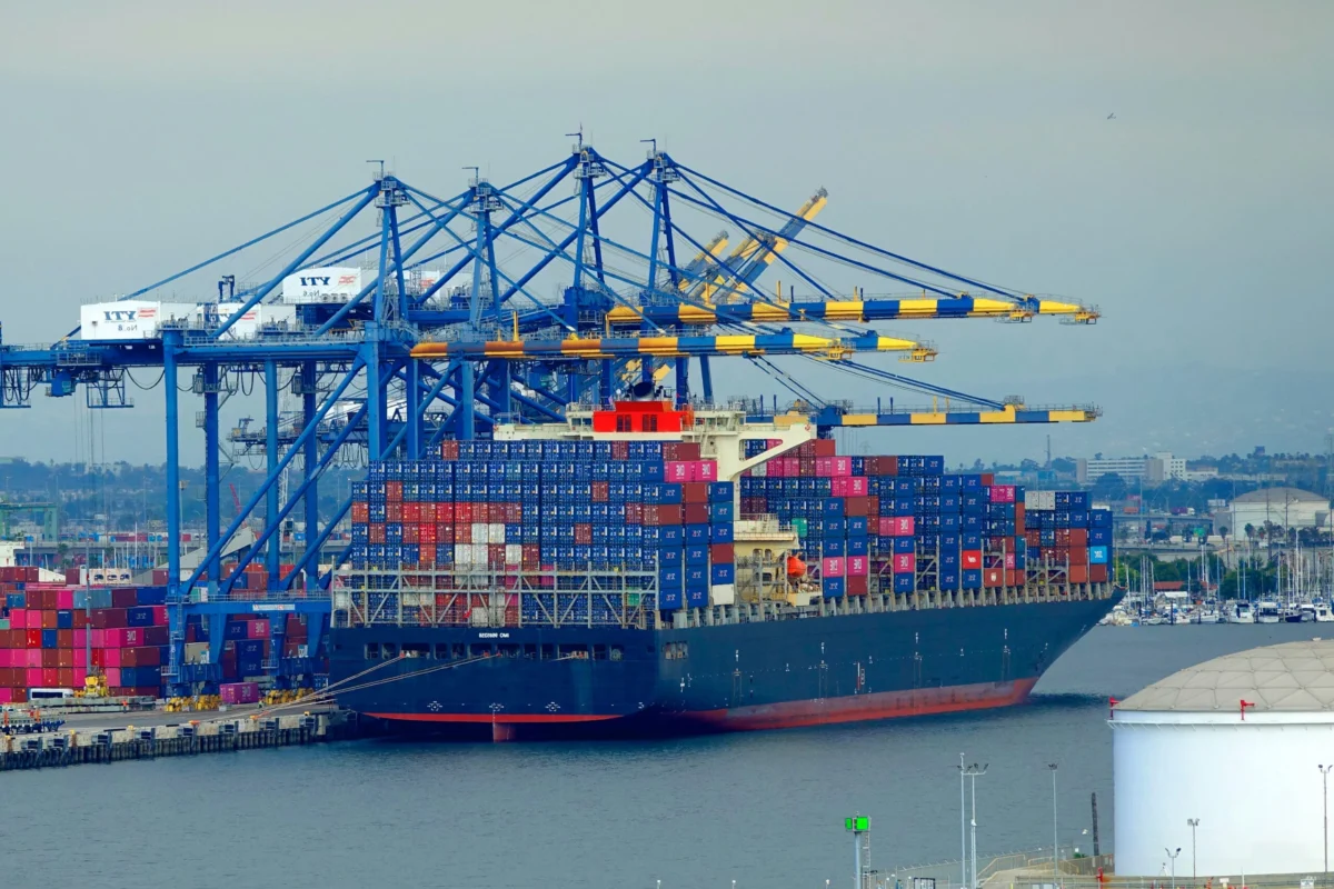 Debunking the Myth: Tariffs Continue to Burden Investment Despite Full Expensing, Economists Argue