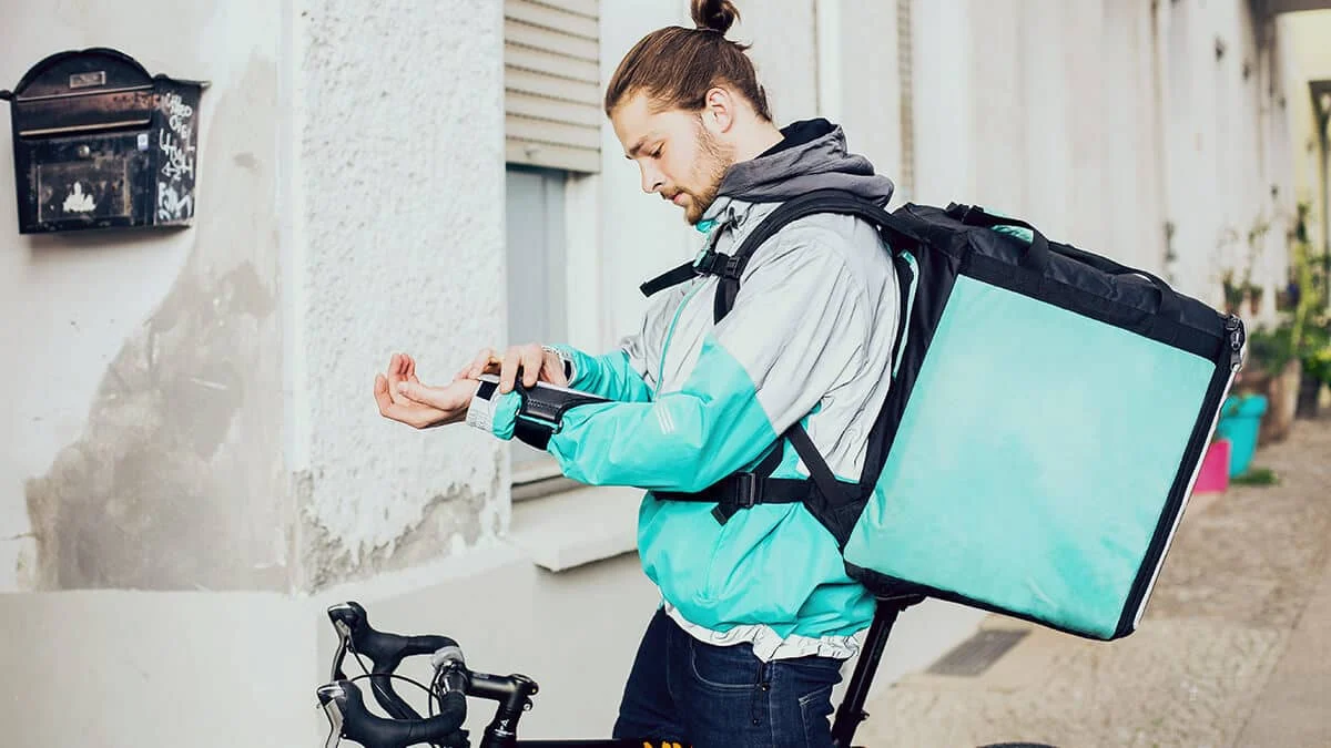 Navigating the Gig Economy: A Comprehensive Guide to Hiring and Managing Independent Contractors in the Modern Labor Market