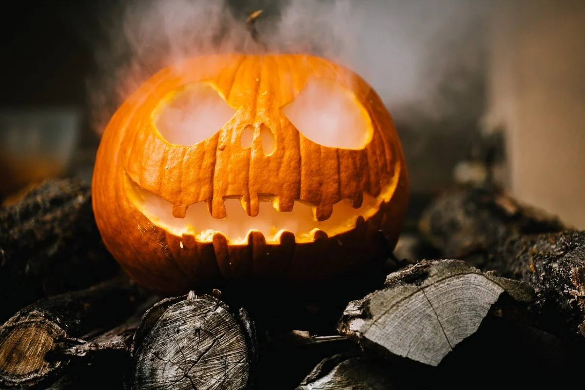Halloween Spending Set to Reach a Spooky $13.5 Billion, Driven by Early Shopping and Strategic Value-Seeking Consumers