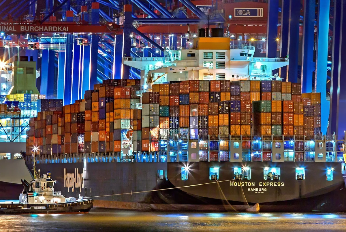 New Study Challenges Conventional Wisdom on Tariff Burden, Finding Foreigners Absorb Nearly Half of US Tariff Costs