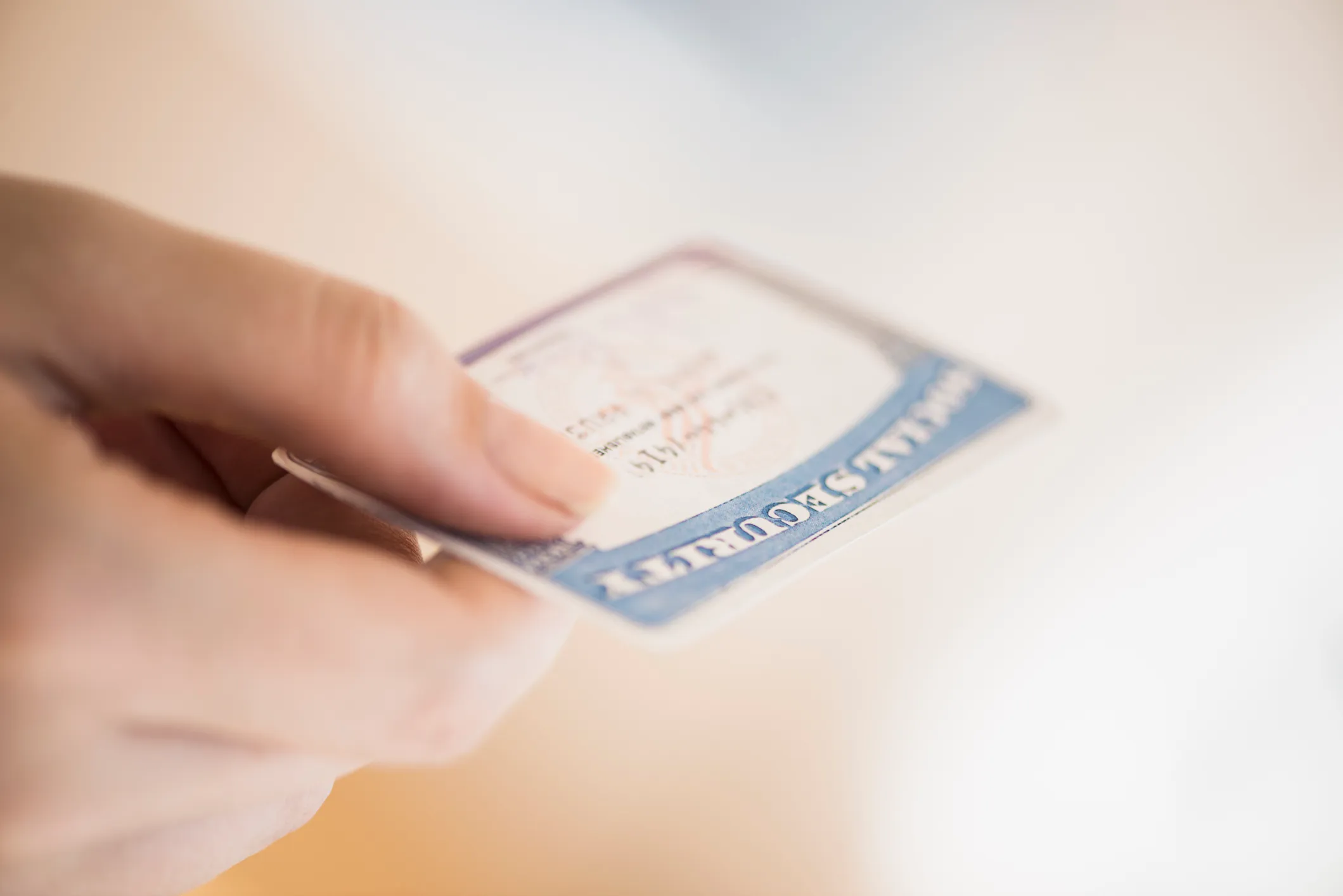 Navigating Retirement: Optimizing Social Security Claiming with a $500,000 401(k) Portfolio