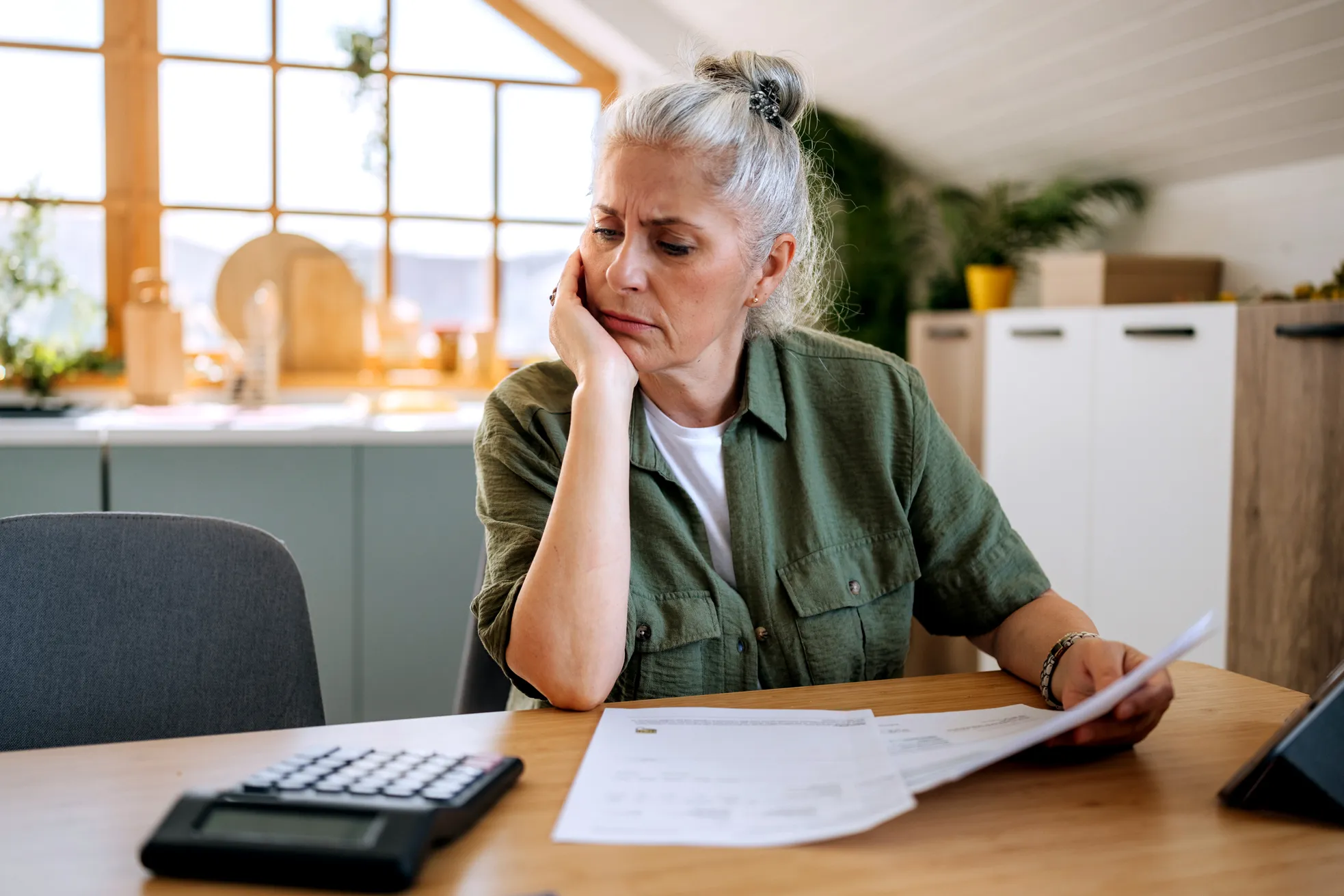 The Unprecedented Choice: Americans Prioritize Debt Freedom Over Credit Score Stability Amidst Mounting Financial Pressures